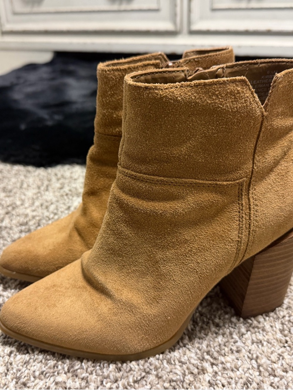 Nine West Women's Tan Suede Ankle Booties Stacked Heel 6.5 Pointed - Picture 5 of 8